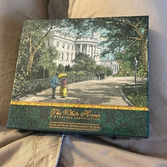 2005 White House historical Christmas ornaments - Picture 2 of 5